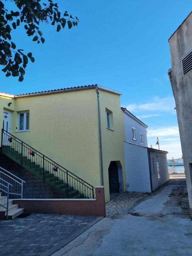 Apartmani Smoljic Примоштен Экстерьер фото